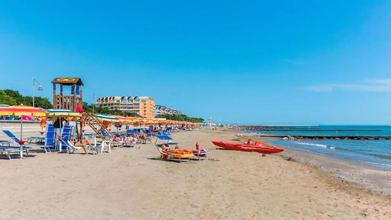 Bello Appartamento per 5 Persone - Ac - Terrazzo - Piscina Porto Santa Margherita di Caorle